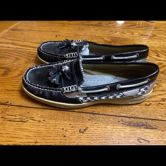 womens white deck shoes